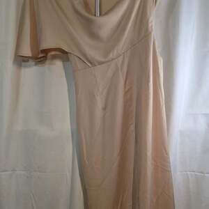 CUPSHE Women's Beige Braylee Satin One-Shoulder Sheath Dress